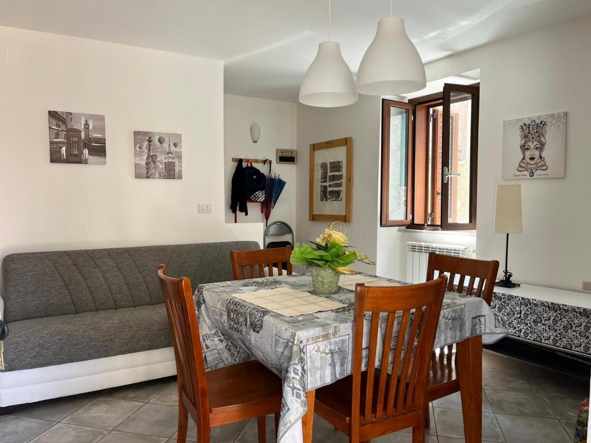 Villa Dai Dico La Pace Nel Borgo à Maenza Extérieur photo
